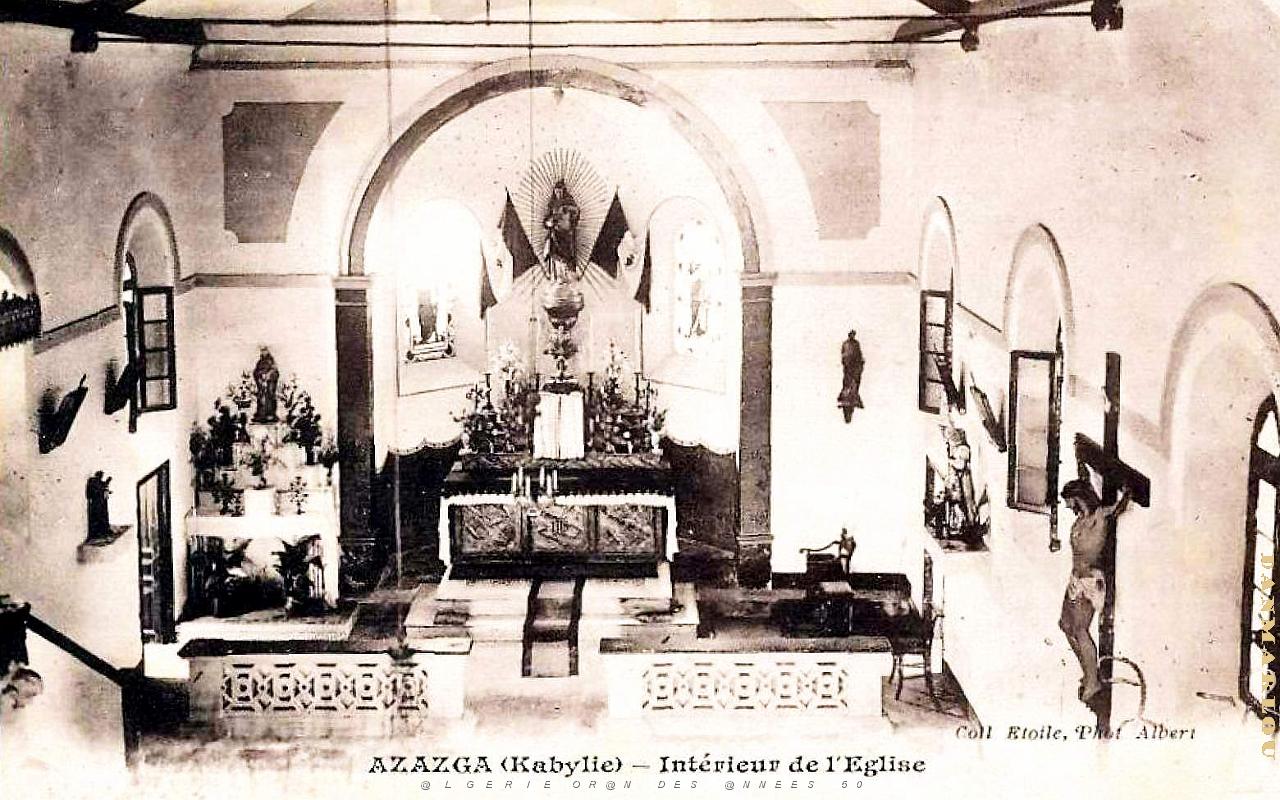 Azazga - eglise - Interieur.jpg
